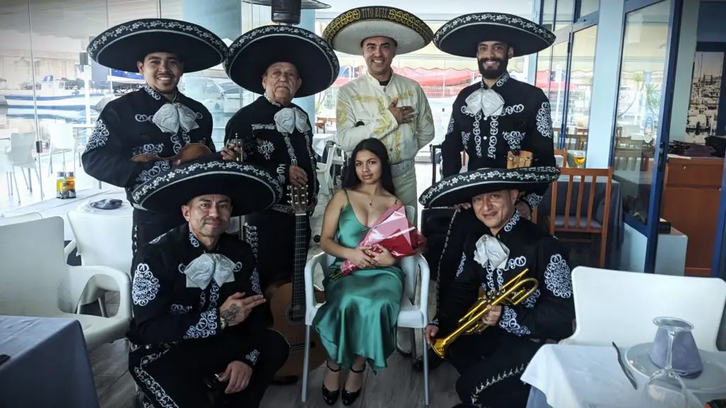 mariachis en Castellon