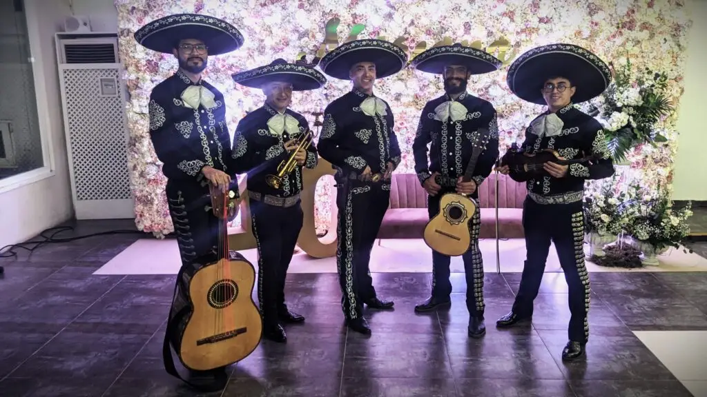 mariachis en Castellon